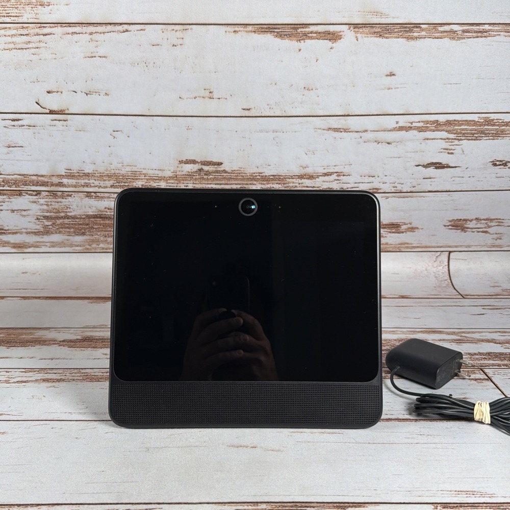 Facebook Portal 1st Gen 10" Smart Video Calling Display Tested Used